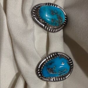 Vintage Turquoise and Silver Women's clip-on Earrings